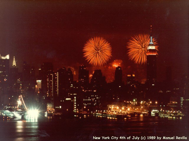 New York City 4th of July - file size is 52KB - Please wait while the image loads